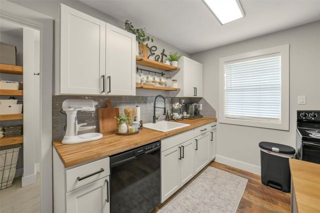 12769 Fm 362 Road Road, Navasota, TX 77868