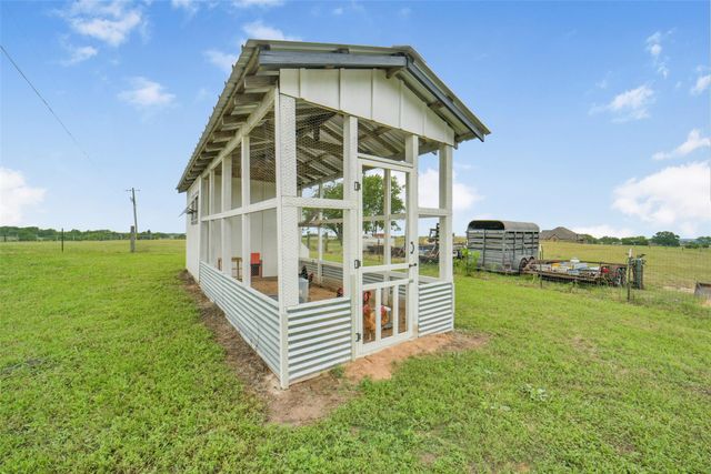 12769 Fm 362 Road Road, Navasota, TX 77868