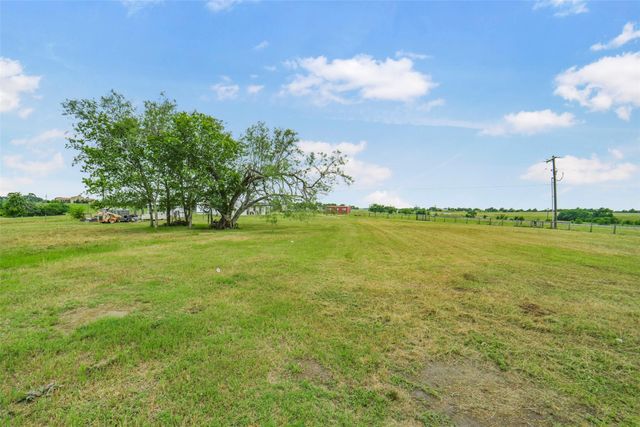 12769 Fm 362 Road Road, Navasota, TX 77868