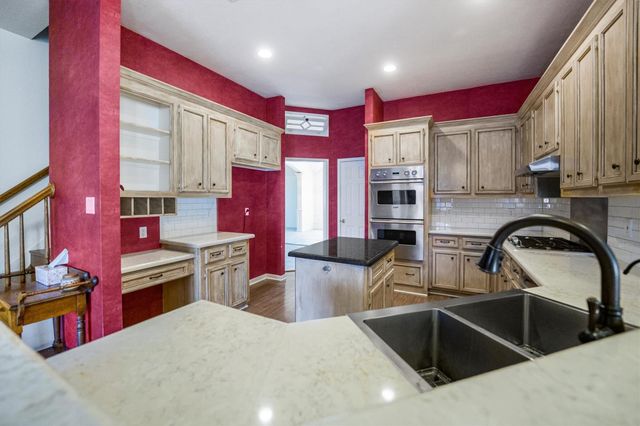 2434 Pebblebrook Circle, Conroe, TX 77384