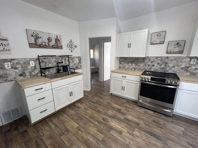 4271 N 26th STREET, Milwaukee, WI 53209