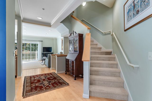 31 Forest Edge Drive, Hanover, NH 03755