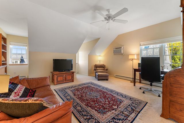 31 Forest Edge Drive, Hanover, NH 03755