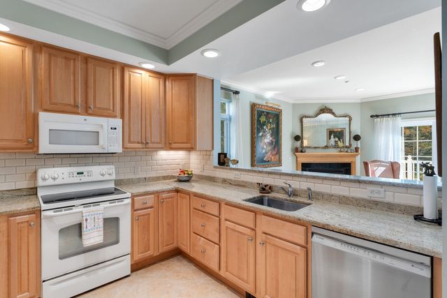 31 Forest Edge Drive, Hanover, NH 03755