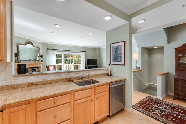 31 Forest Edge Drive, Hanover, NH 03755