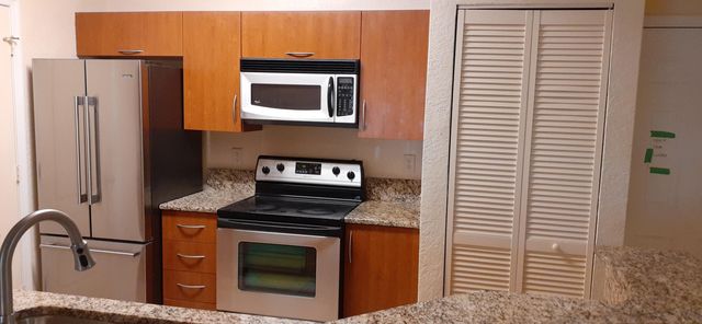 150 SW Peacock Blvd Apt 26-102 St, Port St Lucie, FL 34986