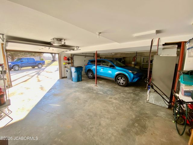 12420 COUNTY ROAD 4047, Holts Summit, MO 65043