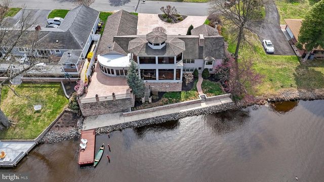 555 PENNSYLVANIA AVE, Dover, DE 19901
