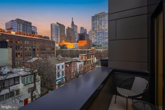 2316 SANSOM ST, Philadelphia, PA 19103