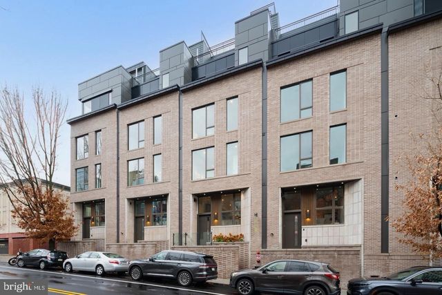 2316 SANSOM ST, Philadelphia, PA 19103