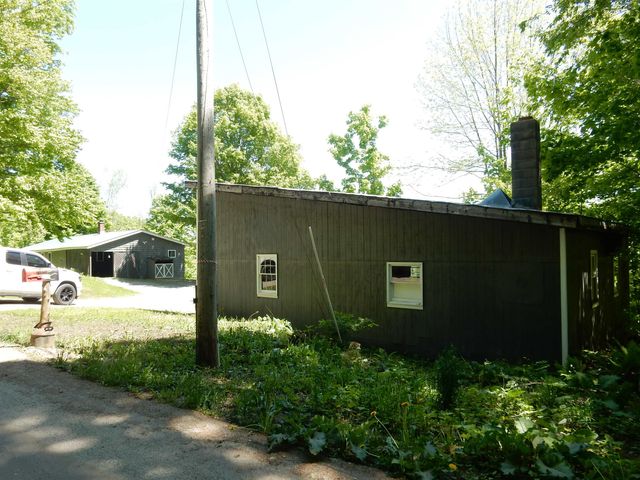 1014 Upper Quarry Road, Derby, VT 05829