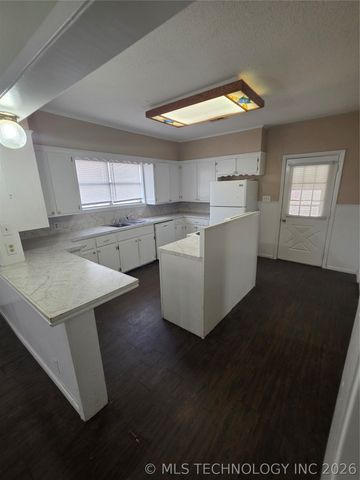 318 N Washington, Durant, OK 74701