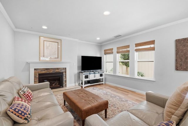 5375 Terrace Oak Cir, Fair Oaks, CA 95628