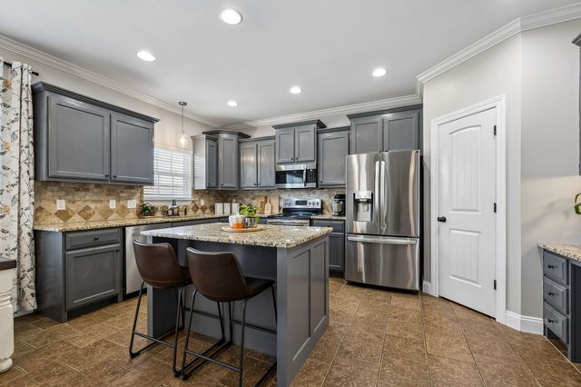 510 McGrath Dr, Smyrna, TN 37167