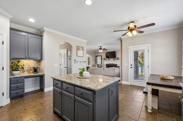 510 McGrath Dr, Smyrna, TN 37167
