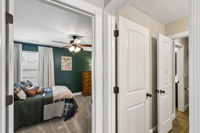 510 McGrath Dr, Smyrna, TN 37167