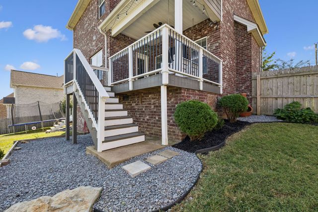 510 McGrath Dr, Smyrna, TN 37167