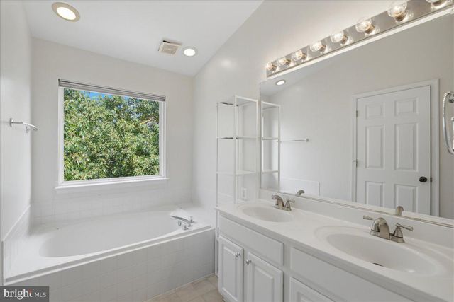 21760 BRONDESBURY PARK TER, Sterling, VA 20166