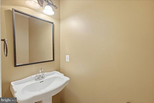 21760 BRONDESBURY PARK TER, Sterling, VA 20166
