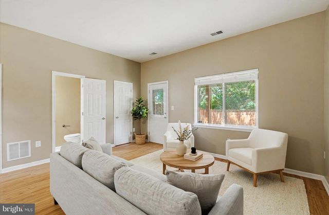 21760 BRONDESBURY PARK TER, Sterling, VA 20166