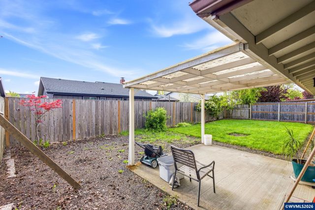 2880 SE Aldrin Pl, Corvallis, OR 97333