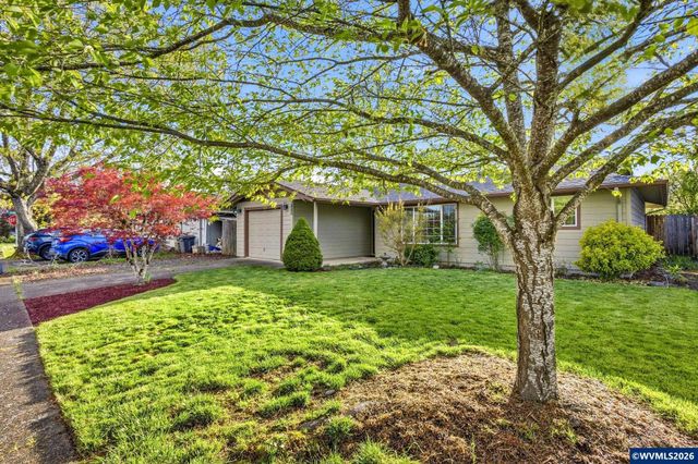 2880 SE Aldrin Pl, Corvallis, OR 97333