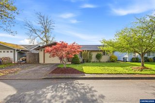2880 SE Aldrin Pl, Corvallis, OR 97333