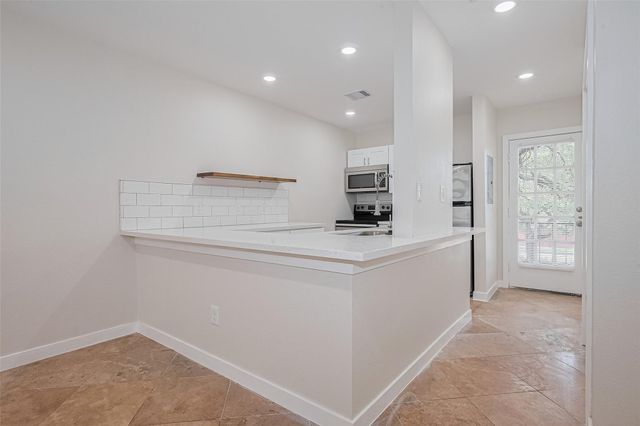 3300 Yorktown Street 17, Houston, TX 77056