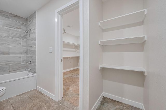 3300 Yorktown Street 17, Houston, TX 77056