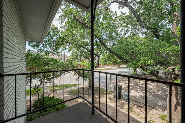 3300 Yorktown Street 17, Houston, TX 77056