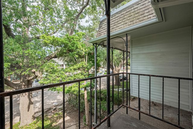 3300 Yorktown Street 17, Houston, TX 77056