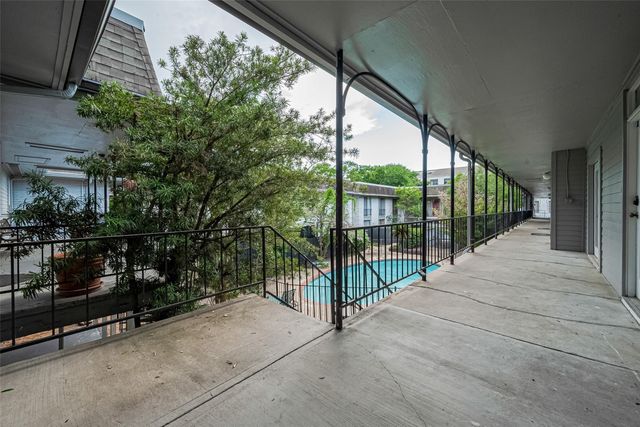 3300 Yorktown Street 17, Houston, TX 77056