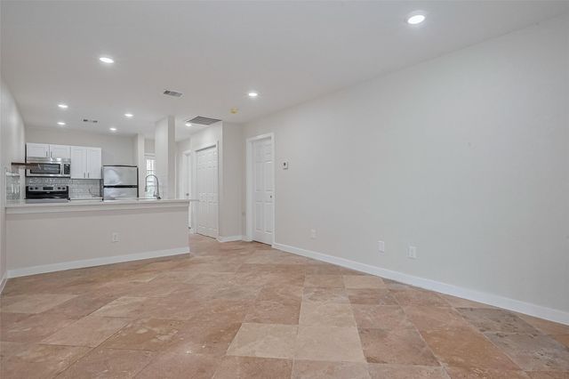 3300 Yorktown Street 17, Houston, TX 77056