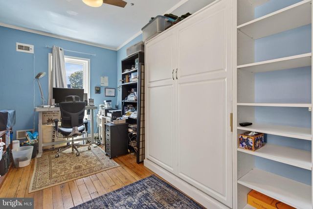 229 10TH ST NE, Washington, DC 20002