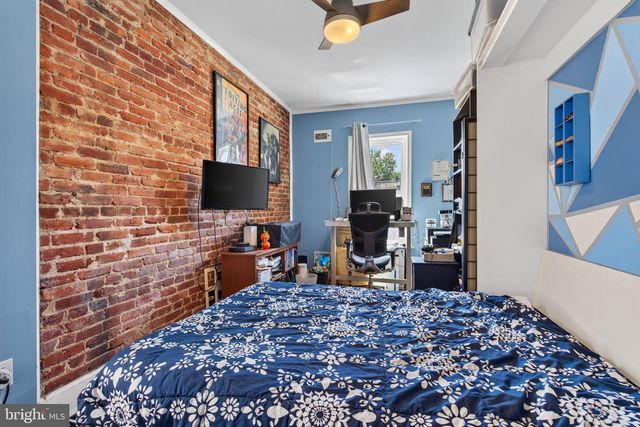 229 10TH ST NE, Washington, DC 20002