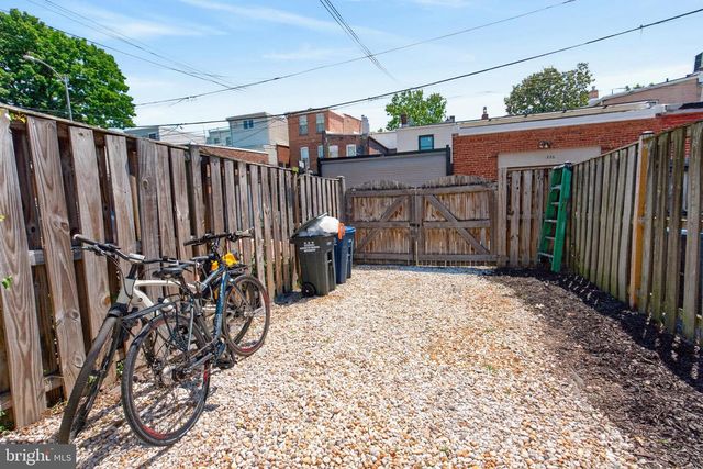 229 10TH ST NE, Washington, DC 20002