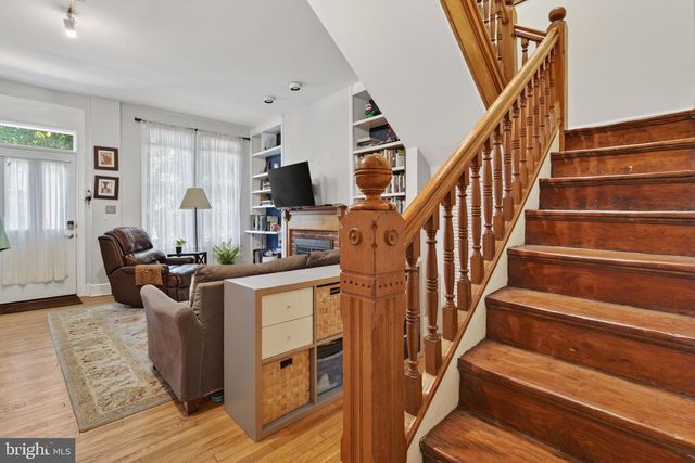 229 10TH ST NE, Washington, DC 20002