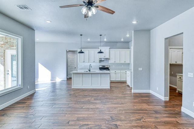 18726 Marbella Lane, Harrah, OK 73045