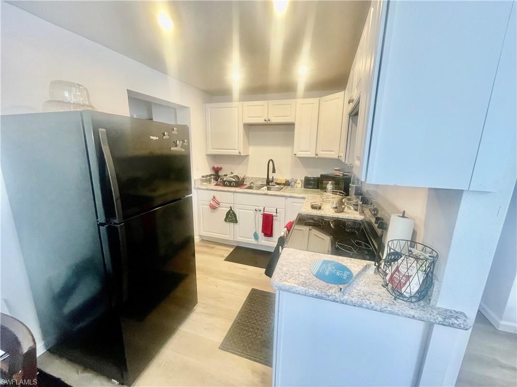 1339 5th AVE N, NAPLES, FL 34102 — photo 5