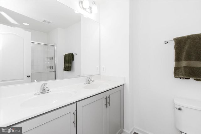 18 NEEDLE CT, Bunker Hill, WV 25413