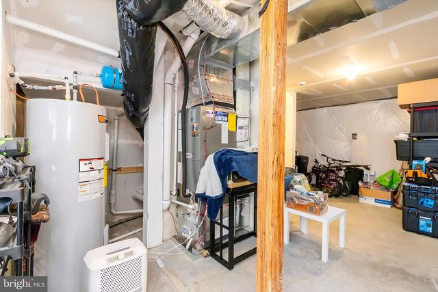 18 NEEDLE CT, Bunker Hill, WV 25413