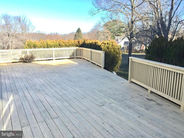 16405 EQUESTRIAN LN, Rockville, MD 20855