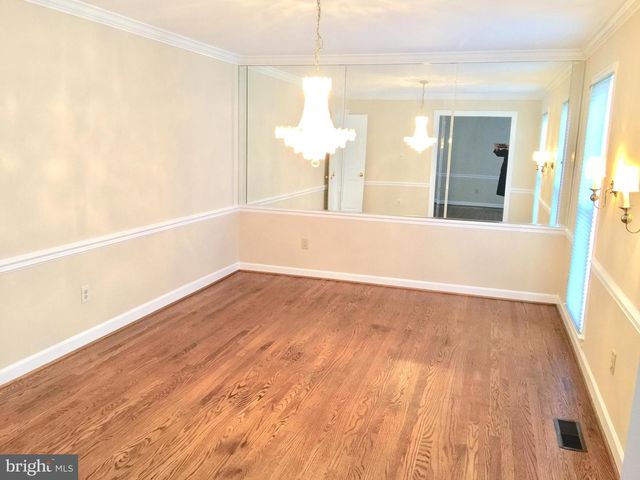 16405 EQUESTRIAN LN, Rockville, MD 20855