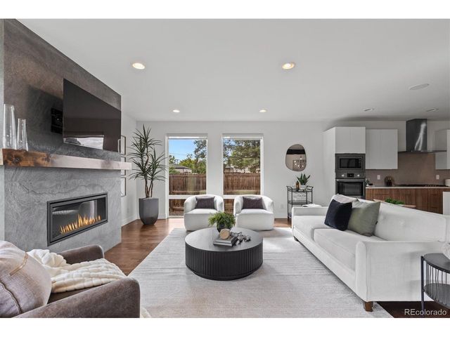 3083 S Cherry Way, Denver, CO 80222