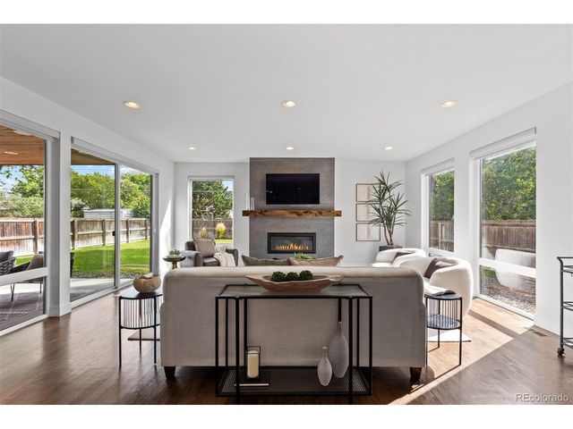 3083 S Cherry Way, Denver, CO 80222