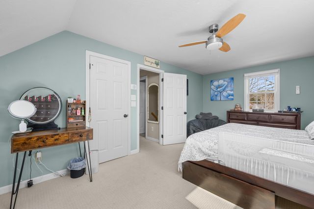 172 Skunknet Road, Centerville, MA 02632