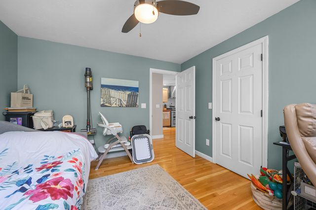 172 Skunknet Road, Centerville, MA 02632