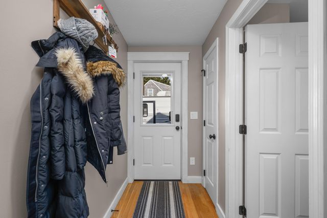 172 Skunknet Road, Centerville, MA 02632