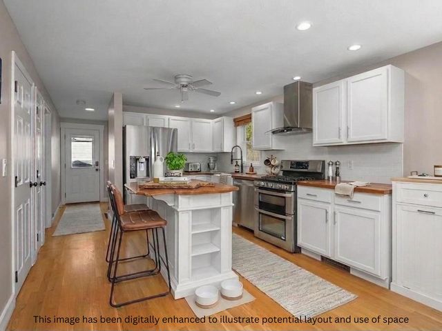 172 Skunknet Road, Centerville, MA 02632