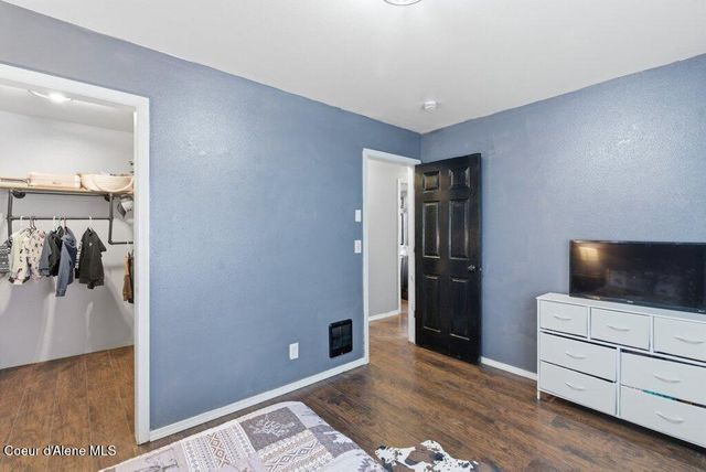 31720 N Barbara Ave, Spirit Lake, ID 83869